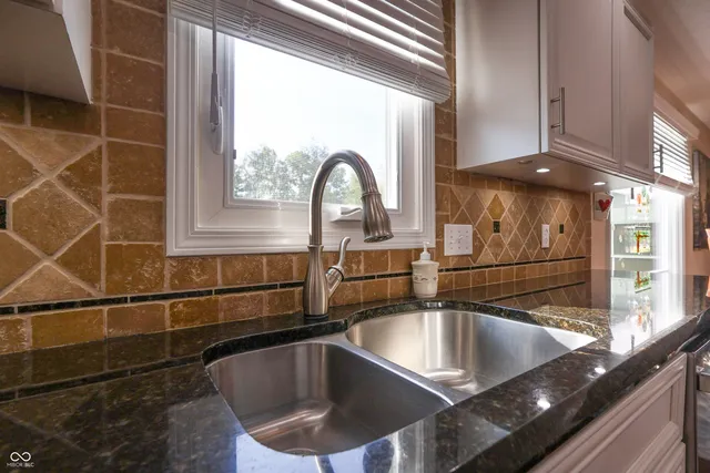 $289,900 | 3725 West 2 Mile House Road, Columbus, IN 47201