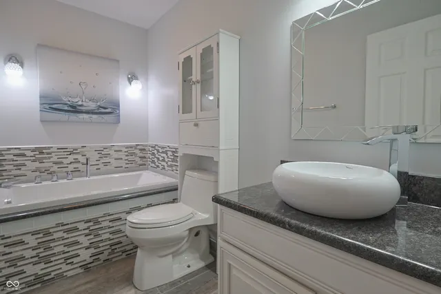 $300,000 | 3725 West 2 Mile House Road, Columbus, IN 47201