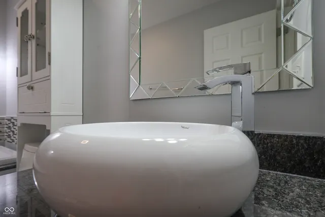 $300,000 | 3725 West 2 Mile House Road, Columbus, IN 47201