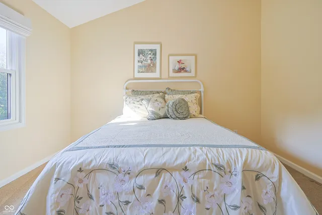 $289,900 | 3725 West 2 Mile House Road, Columbus, IN 47201