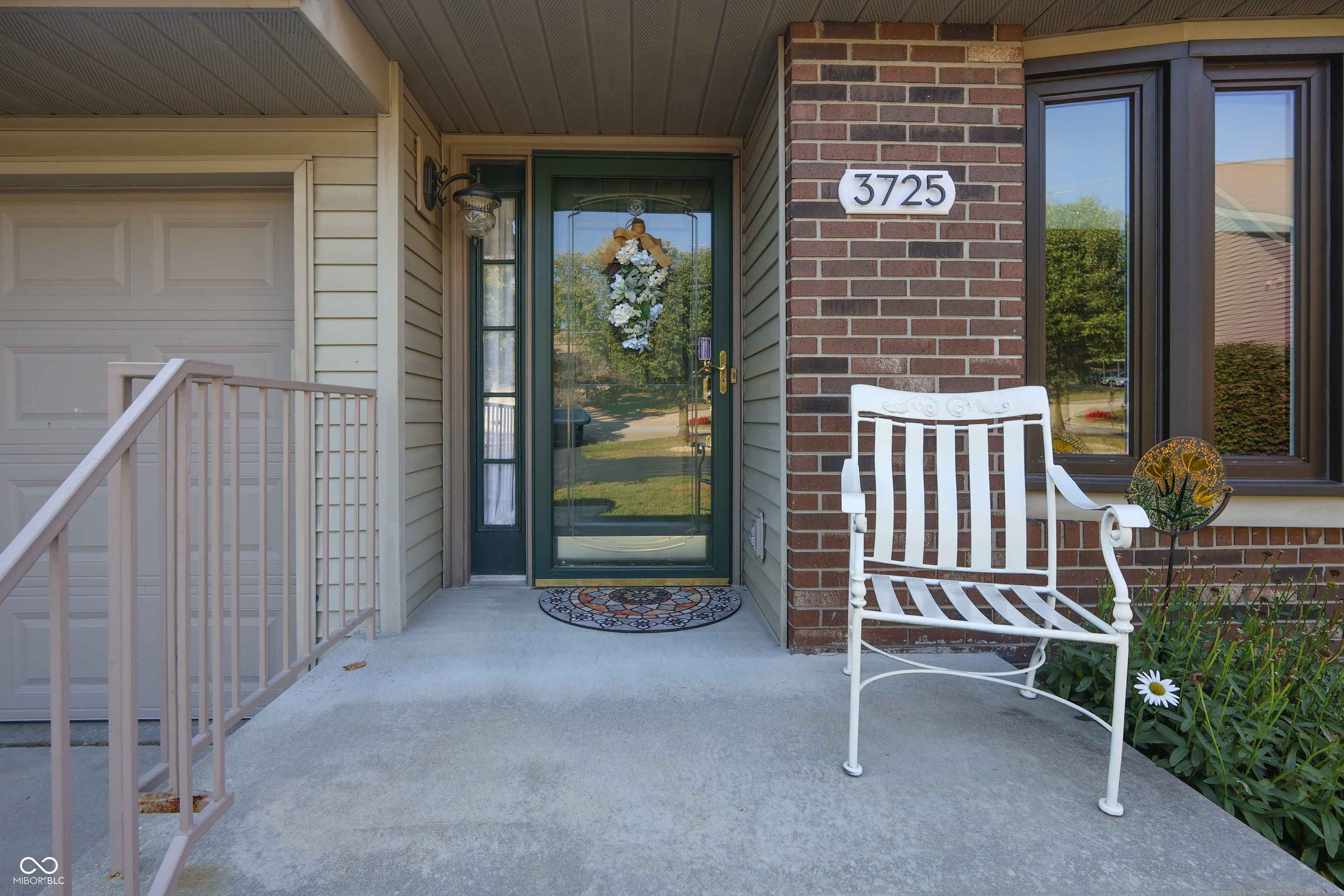 3725 West 2 Mile House Road Columbus, IN 47201 - Photo 4 of 48