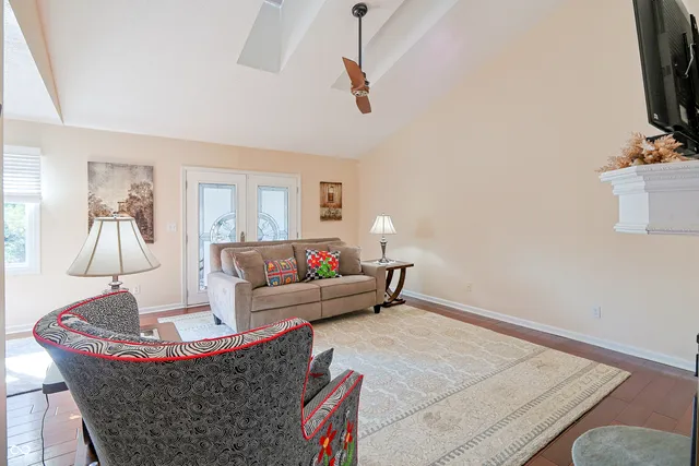 $300,000 | 3725 West 2 Mile House Road, Columbus, IN 47201