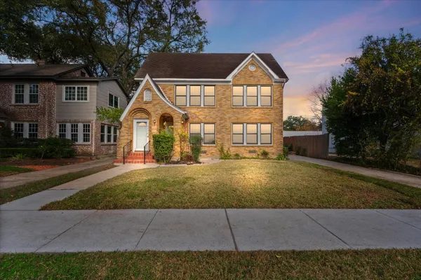 $1,650 | 4337 Jefferson Street, Unit 1, Houston, TX 77023