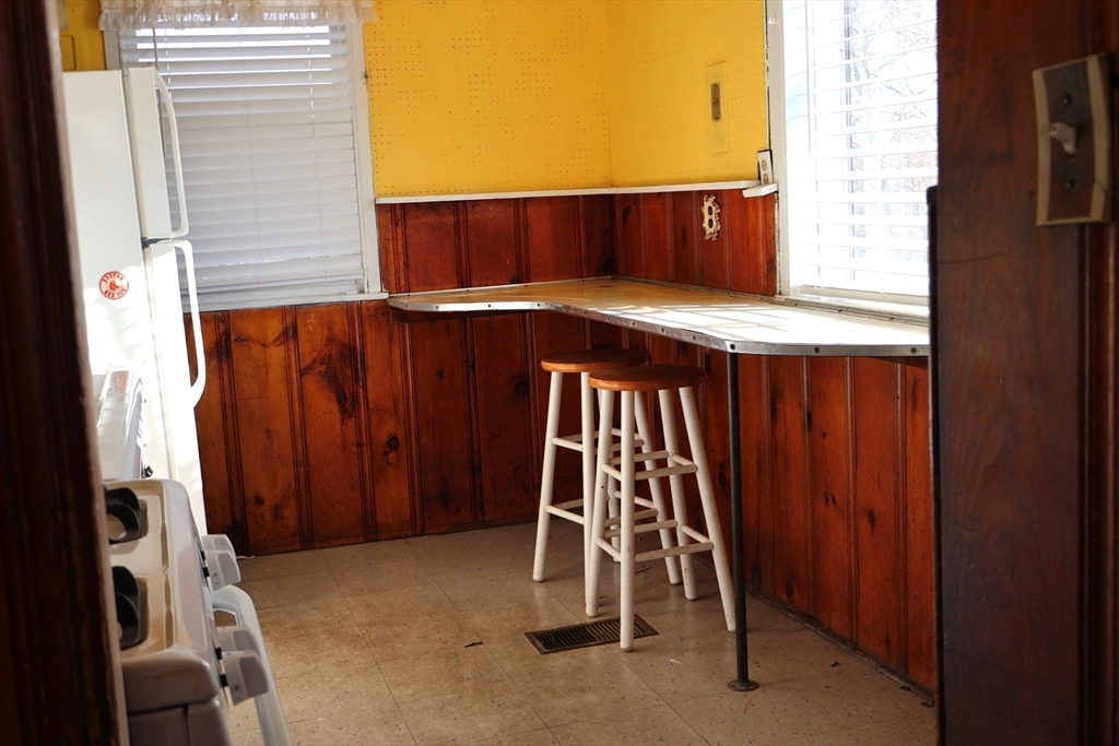 55 Blackstone Road Weymouth, MA 02191 - Photo 8 of 20