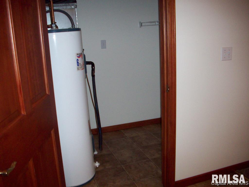 6500 Hayley Court Springfield, IL 62712 - Photo 7 of 11 Gallery Image 7