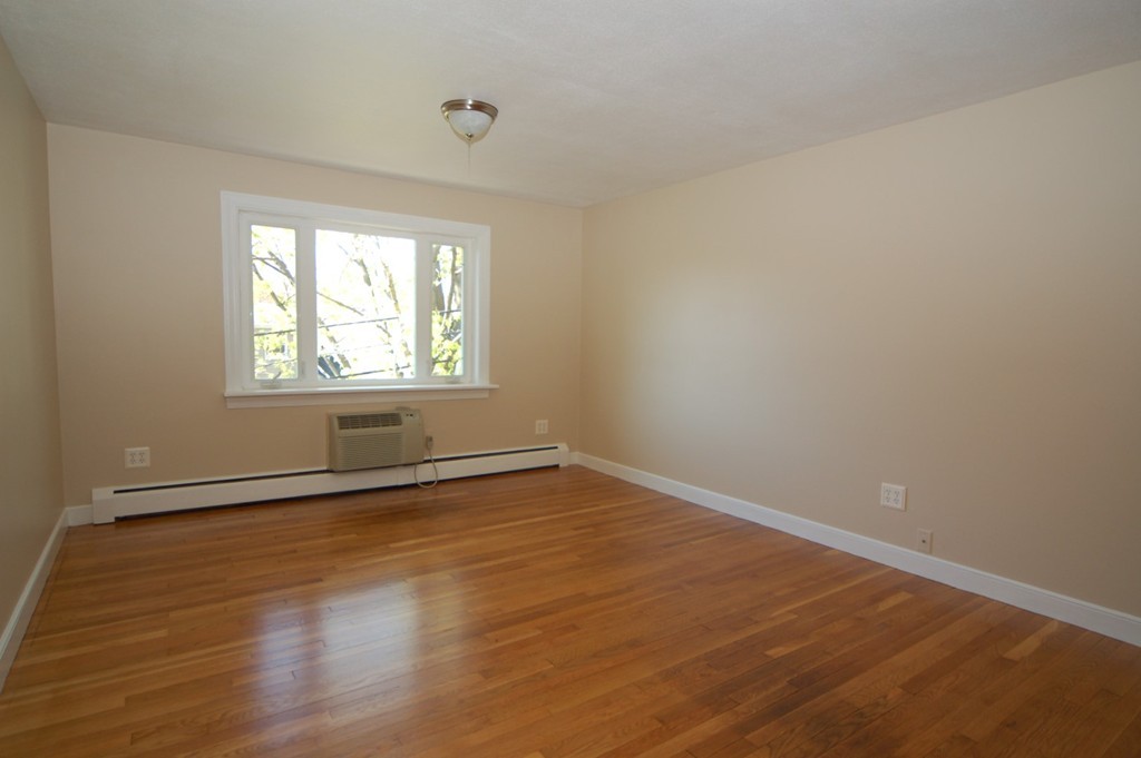 118 Decatur Street, Unit 10 Arlington, MA 02474 - Photo 3 of 8 Gallery Image 3