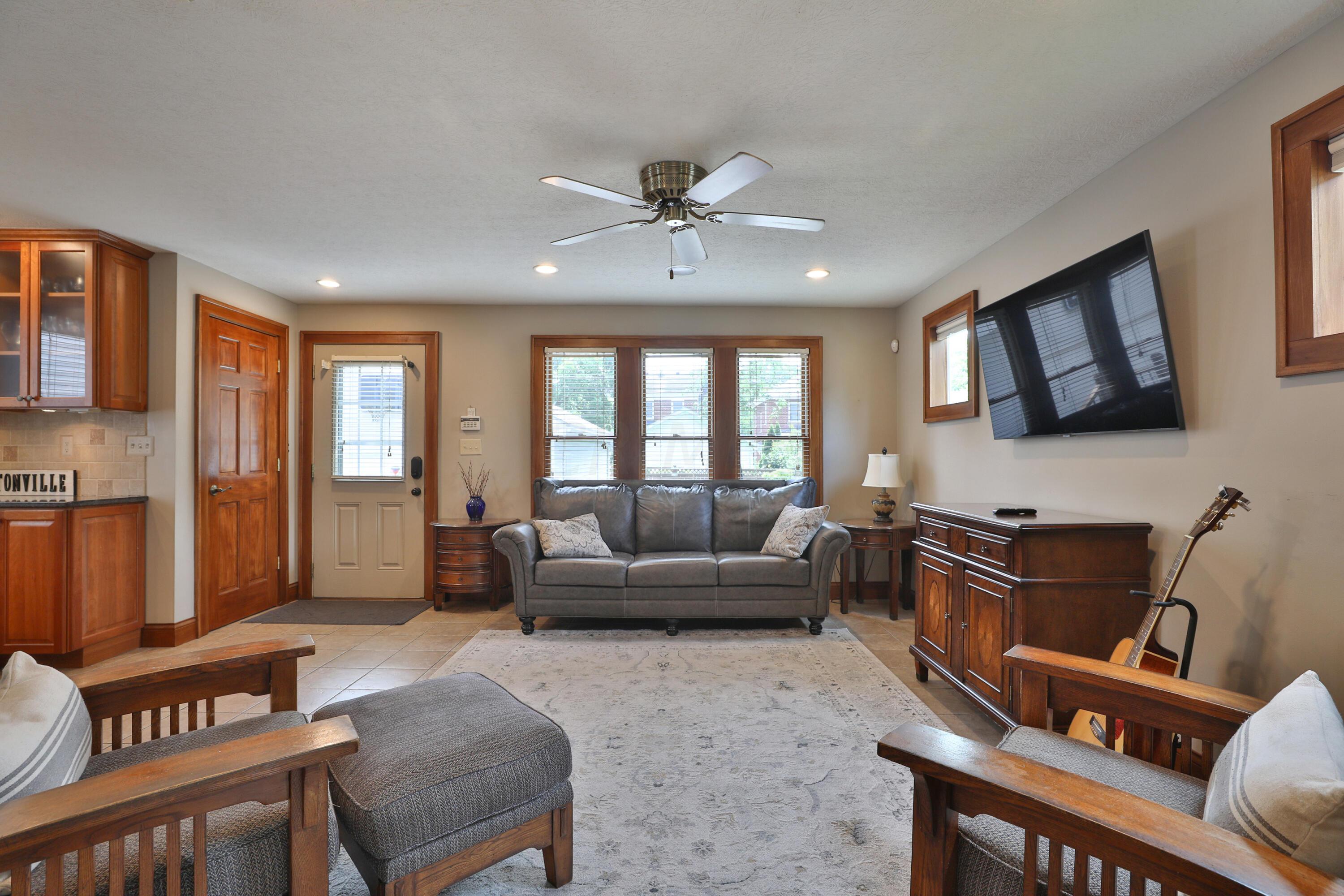177 Blenheim Road Columbus, OH 43214 - Photo 18 of 58 177-Blenheim-18