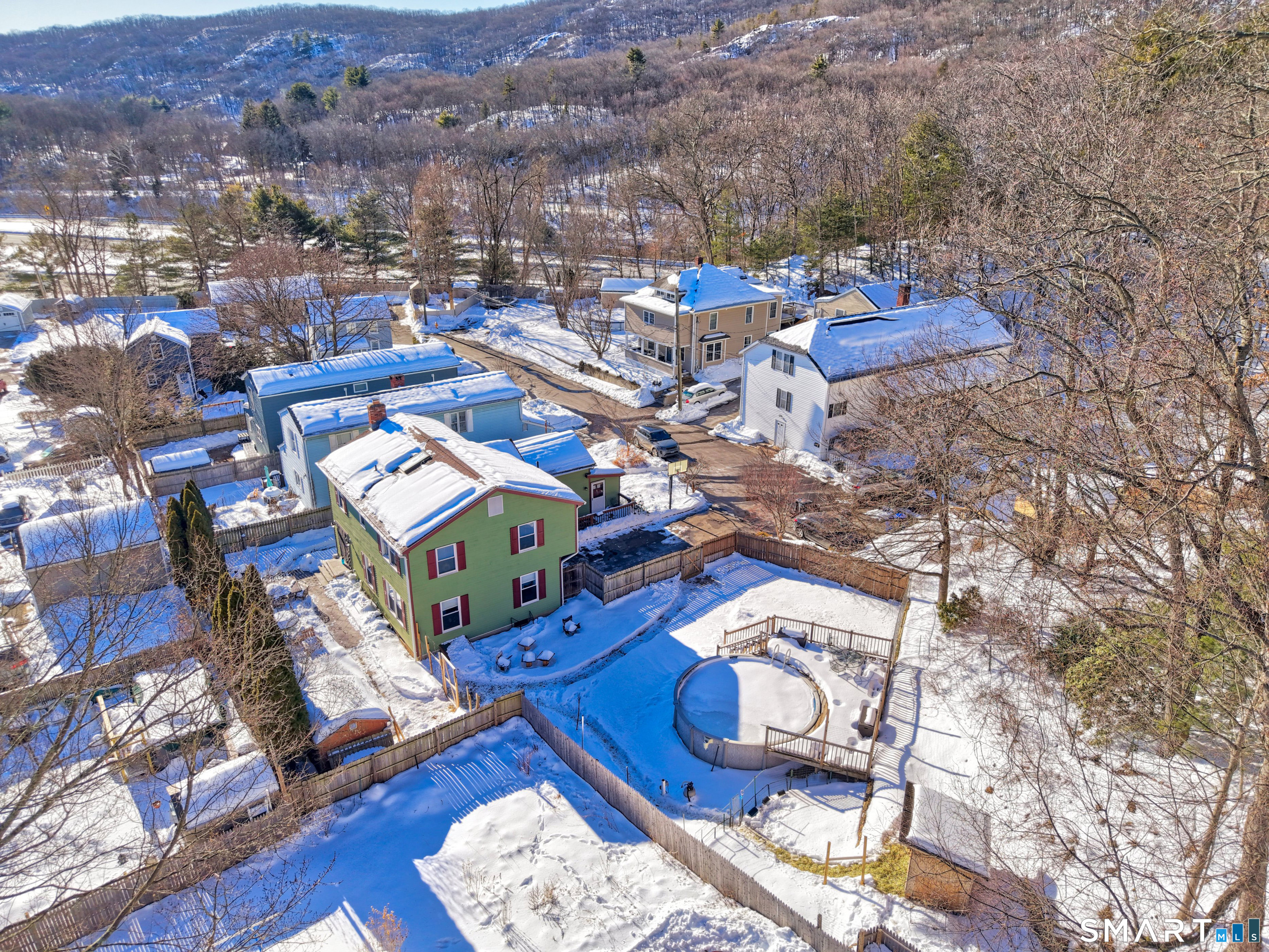 28 Beacon Street Beacon Falls, CT 06403 - Photo 35 of 38