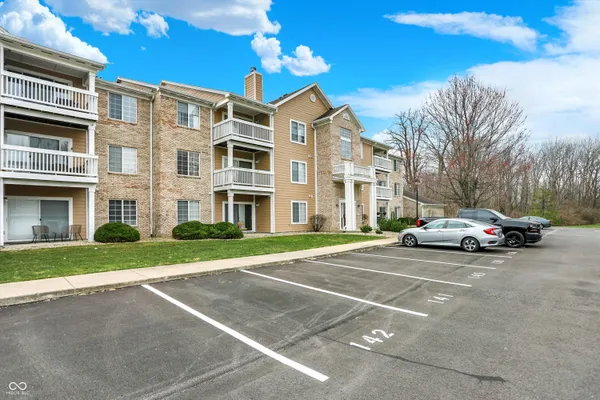 $169,000 | 4925 Opal Ridge Lane, Unit 309, Indianapolis, IN 46237
