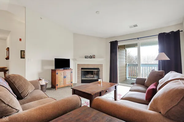 $169,000 | 4925 Opal Ridge Lane, Unit 309, Indianapolis, IN 46237