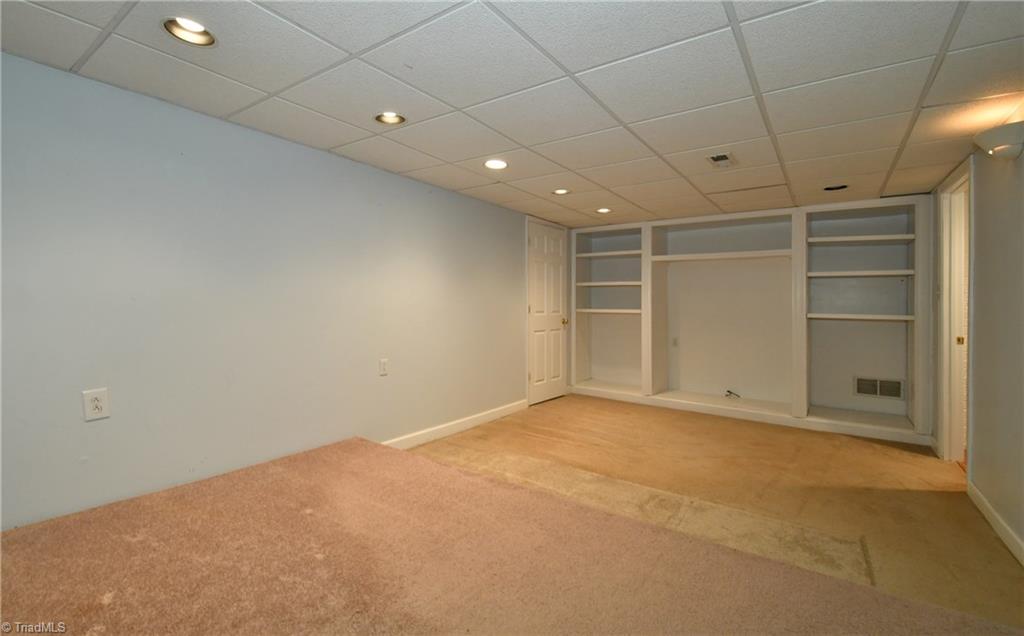 1652 Sandersted Road Southwest Winston-Salem, NC 27103 - Photo 18 of 28 Gallery Image 18