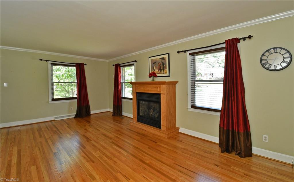 1652 Sandersted Road Southwest Winston-Salem, NC 27103 - Photo 5 of 28 Gallery Image 5