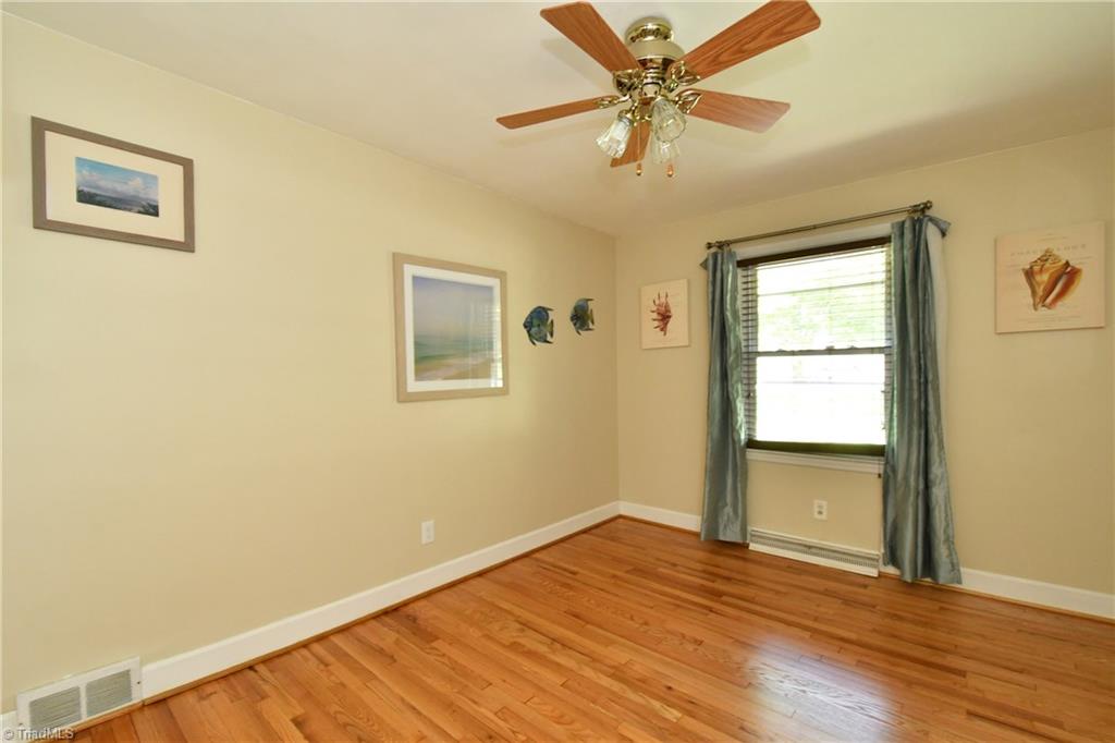 1652 Sandersted Road Southwest Winston-Salem, NC 27103 - Photo 10 of 28 Gallery Image 10