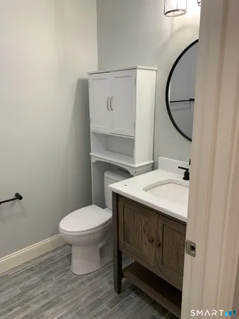 $1,950 | Edgewater Circle, East Hampton, CT 06424