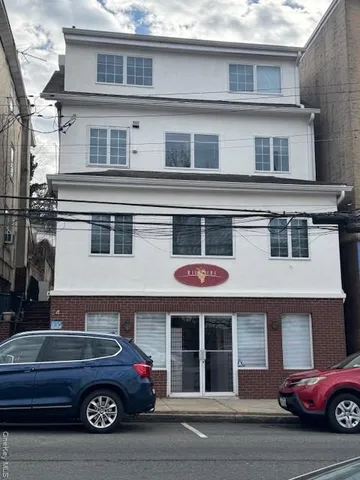 $3,100 | 34 Main Street, Unit 2, Dobbs Ferry, NY 10522