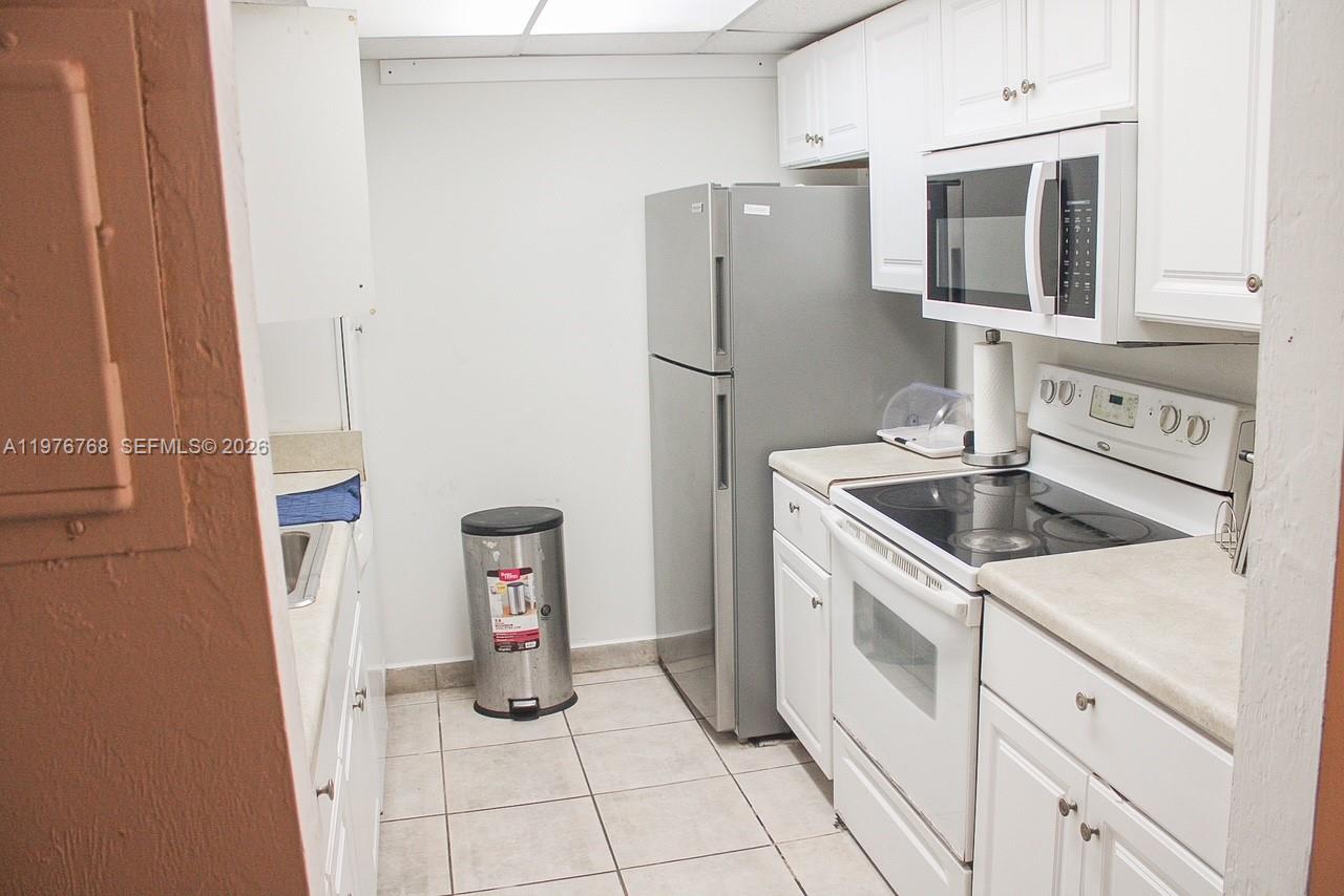 10818 North Kendall Drive, Unit R25 Miami, FL 33176 - Photo 1 of 15