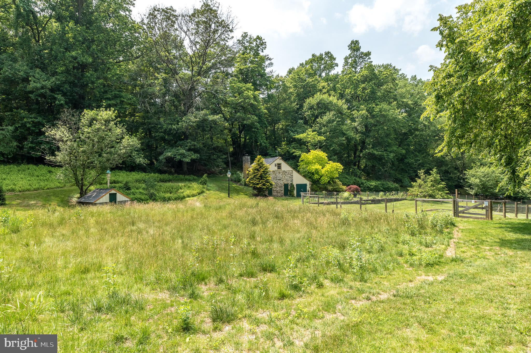 876 Brower Road Wayne, PA 19087 - Photo 11 of 59