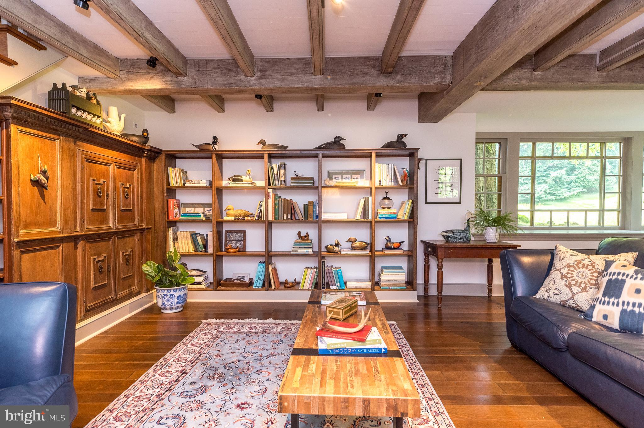 876 Brower Road Wayne, PA 19087 - Photo 21 of 59 Custom Bookshelves