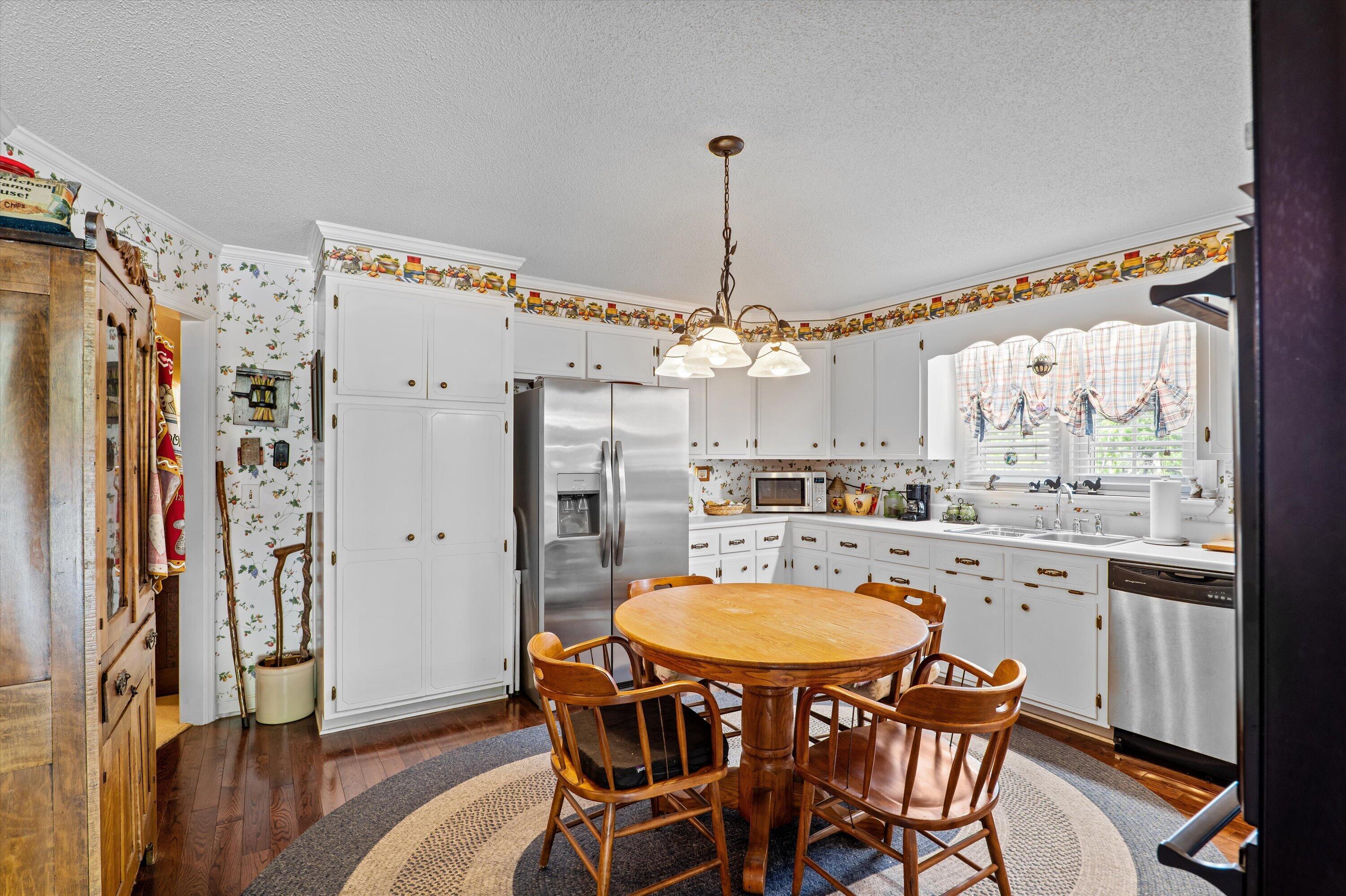 4394 Clements Road Hephzibah, GA 30815 - Photo 17 of 53 17-hephzibah-ga-updated-kitchen-stainles