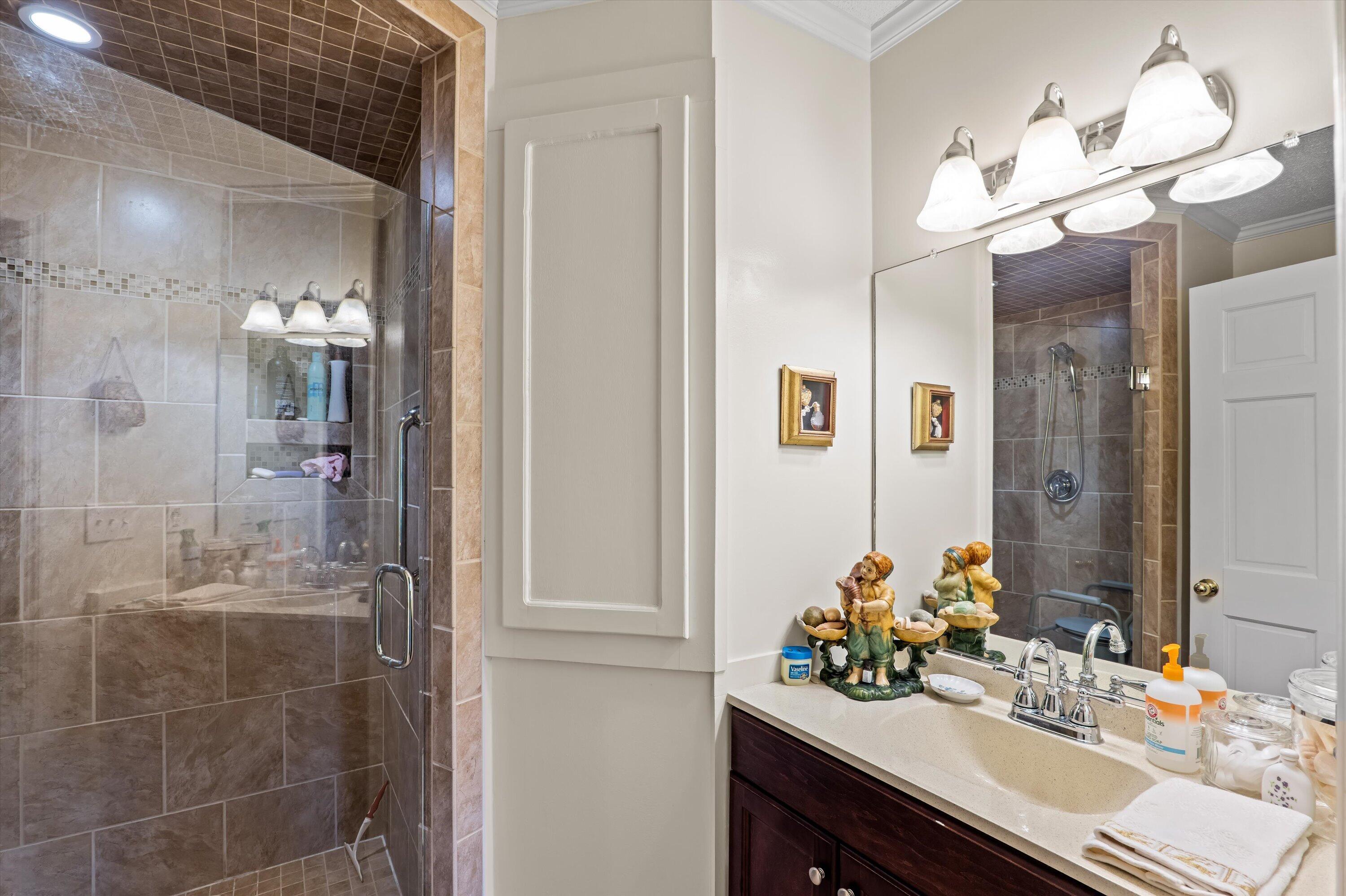 4394 Clements Road Hephzibah, GA 30815 - Photo 30 of 53 30-hephzibah-ga-home-hall-bath