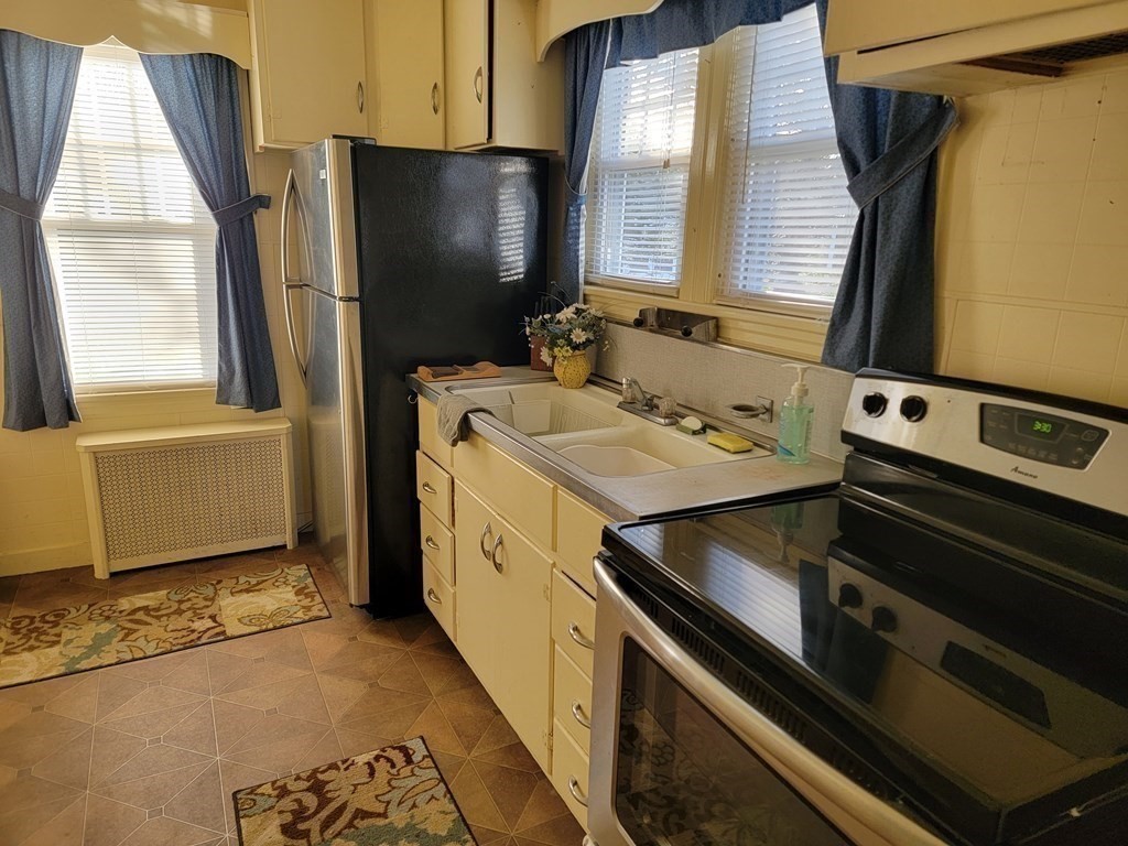 53 Maple Street Ware, MA 01082 - Photo 8 of 23 Gallery Image 8