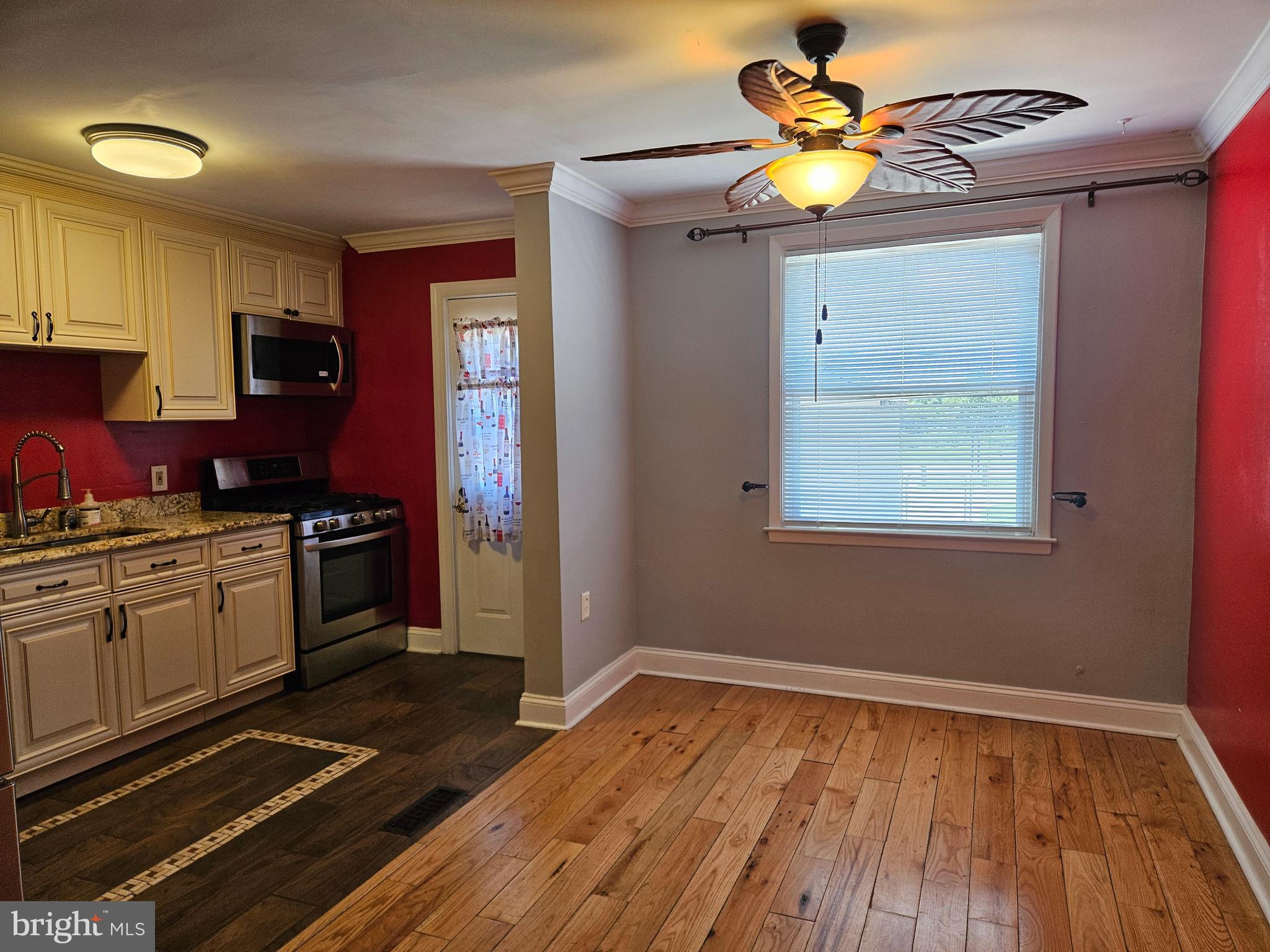 2082 Jasmine Road Baltimore, MD 21222 - Photo 8 of 29 Dining Room to kitchen