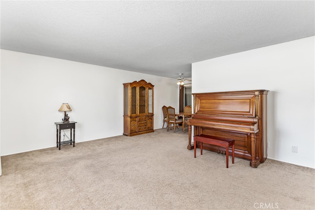 11965 Peach Tree Road Yucaipa, CA 92399 - Photo 6 of 27