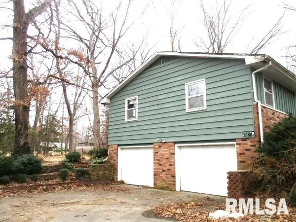 $158,000 | 531 Shady Oaks Drive, Metamora, IL 61548