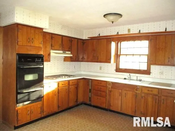 $158,000 | 531 Shady Oaks Drive, Metamora, IL 61548