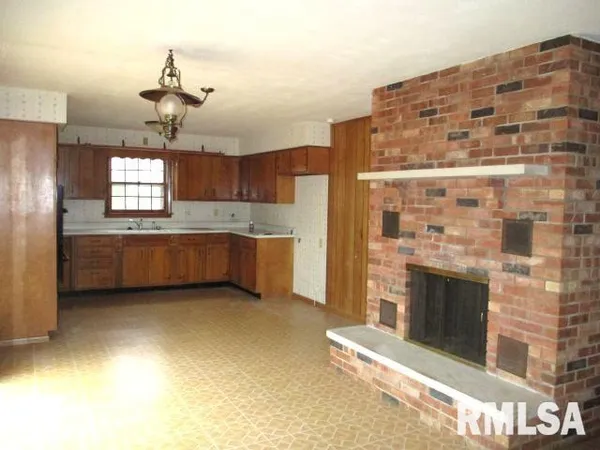 $158,000 | 531 Shady Oaks Drive, Metamora, IL 61548