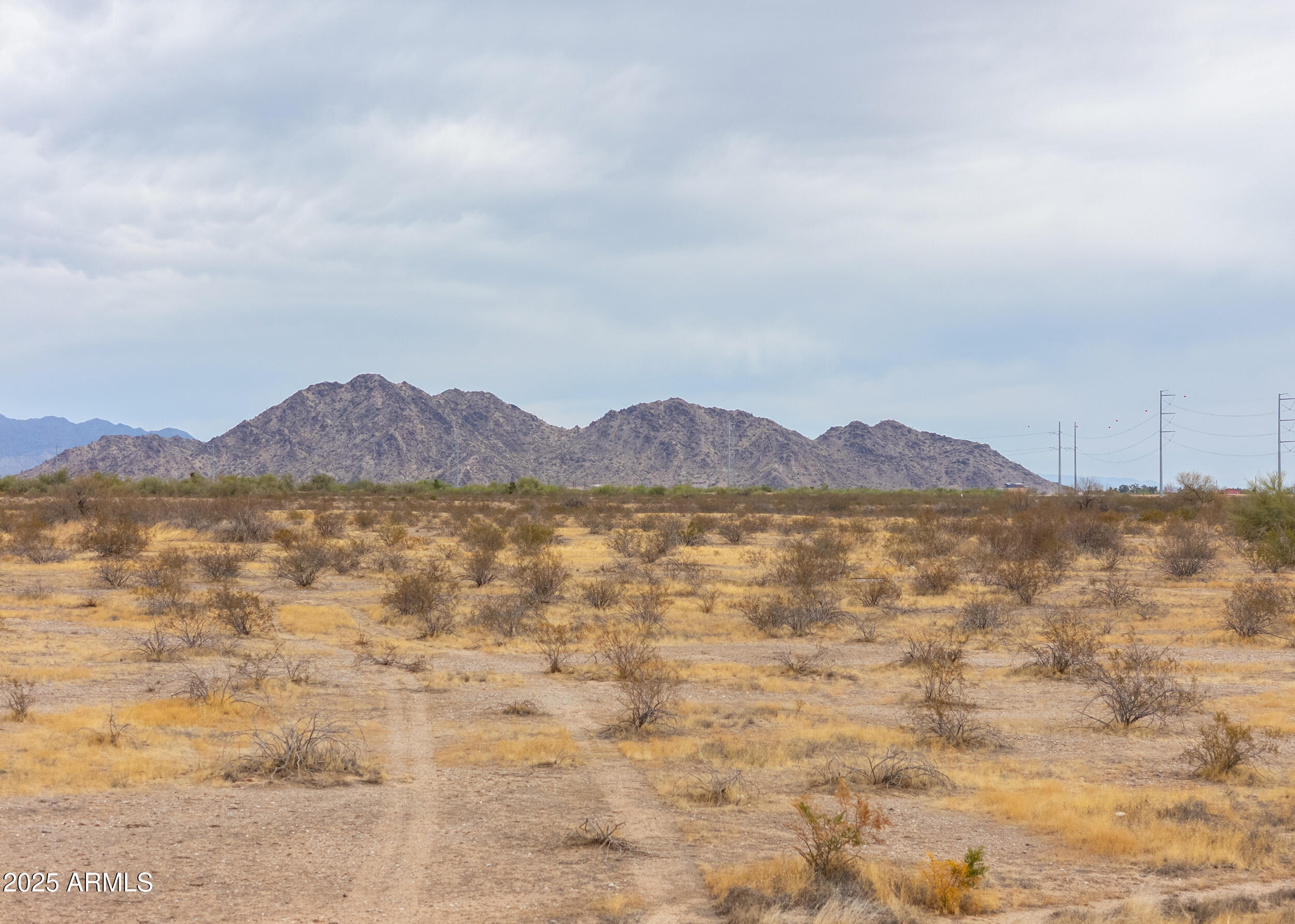 7640 North La Burma Road Maricopa, AZ 85139 - Photo 8 of 20 a view of lake and mountain