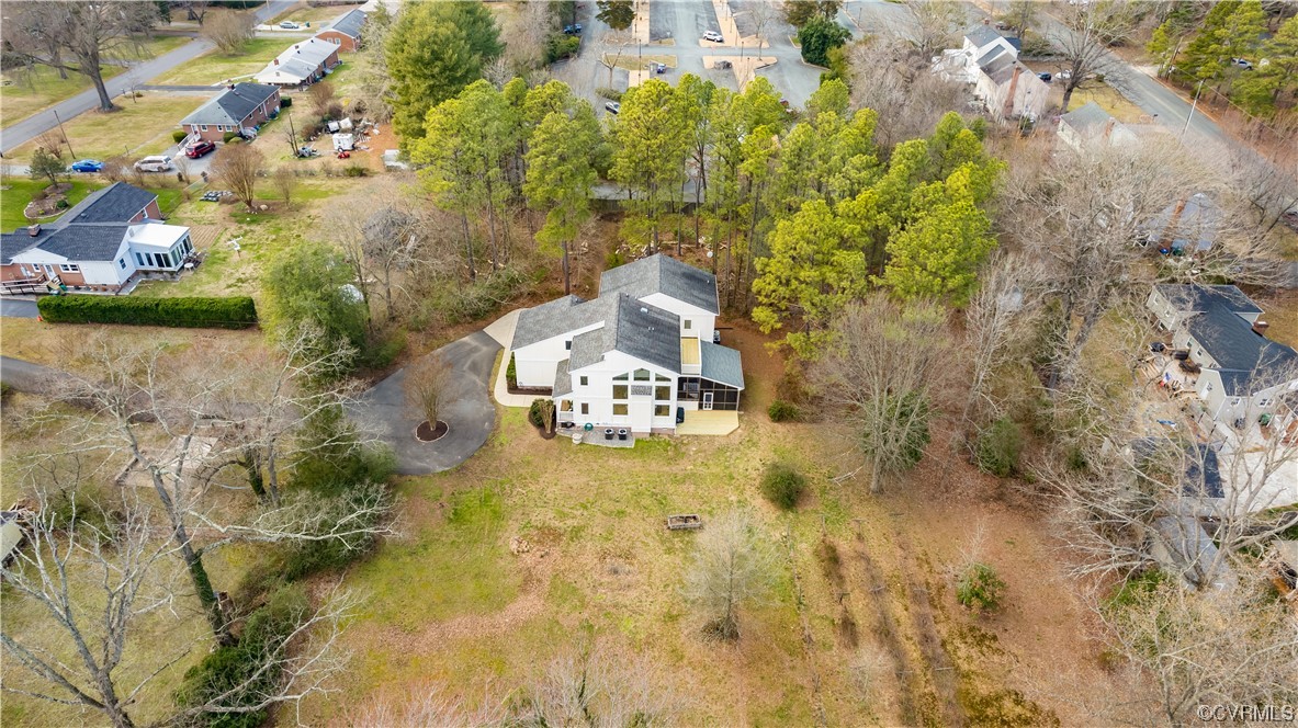 8312 Gwinnett Road Henrico, VA 23229 - Photo 3 of 50