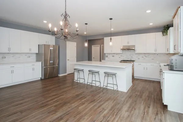 $660,000 | 3617 Emerald Road, Elgin, IL 60124