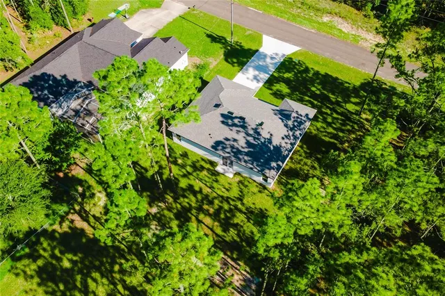 $1,900 | 627 West Glenhaven Drive, Citrus Springs, FL 34434