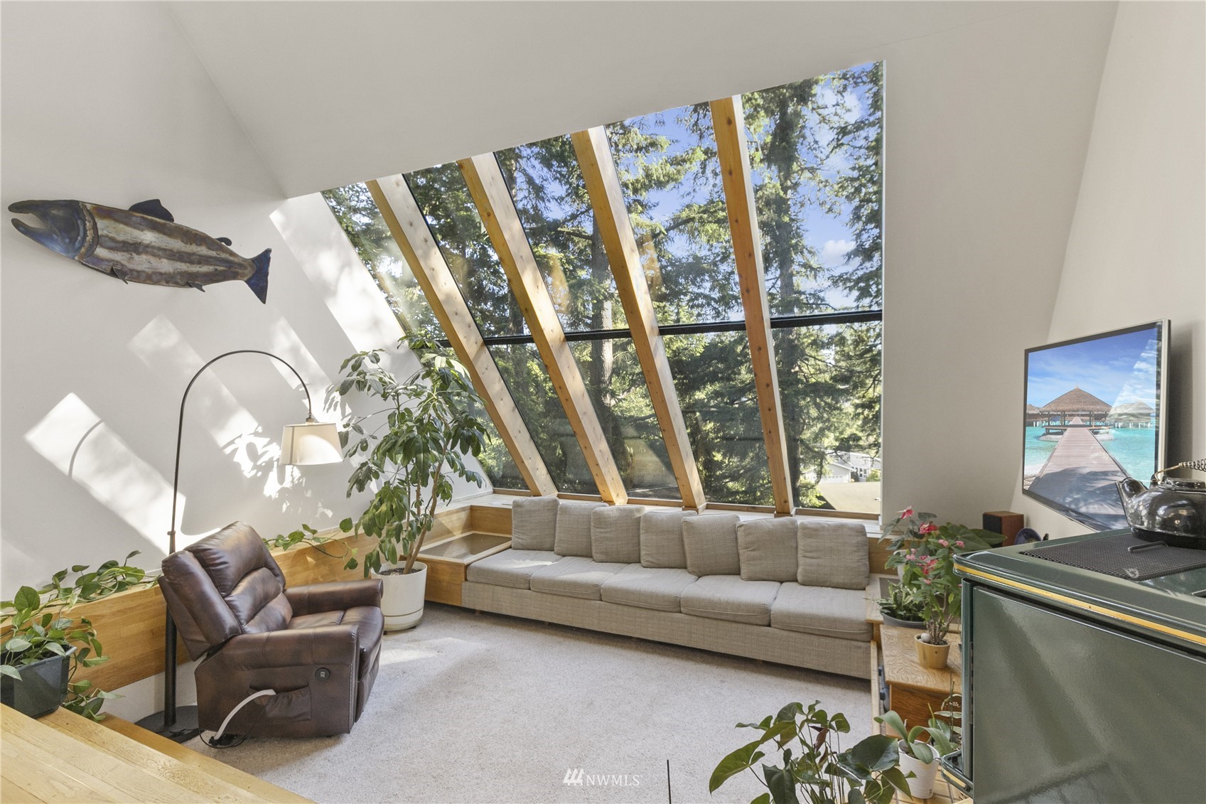 621 Willow Road Bellingham, WA 98225 - Photo 5 of 33 a living room with furniture and a large window