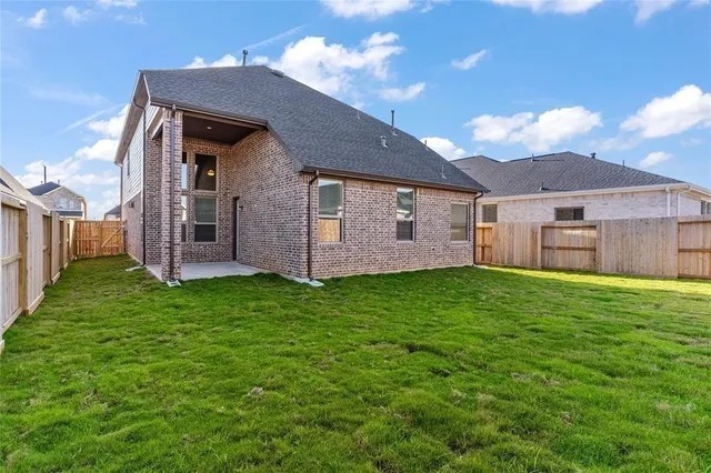 $3,200 | 4207 Maple Glen Drive, Fulshear, TX 77441