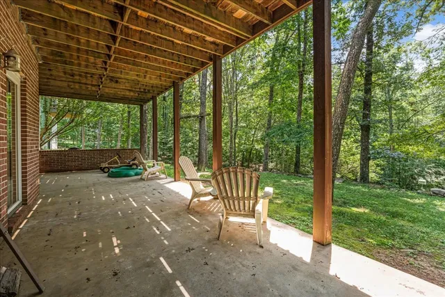 $460,000 | 115 Lake Crest Lane, Tullahoma, TN 37388