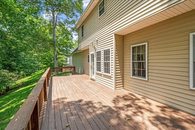 $460,000 | 115 Lake Crest Lane, Tullahoma, TN 37388