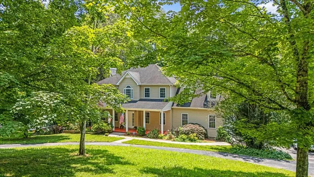 $460,000 | 115 Lake Crest Lane, Tullahoma, TN 37388