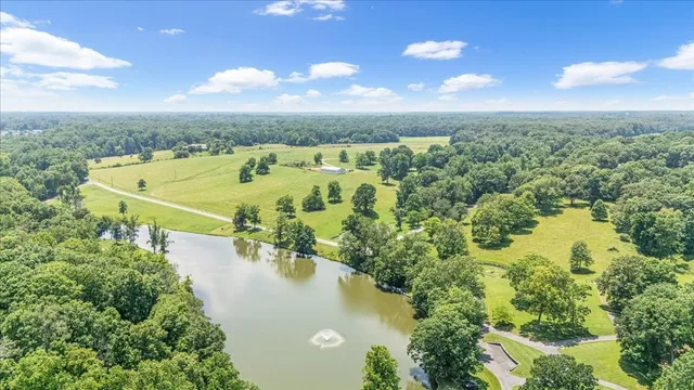 $460,000 | 115 Lake Crest Lane, Tullahoma, TN 37388
