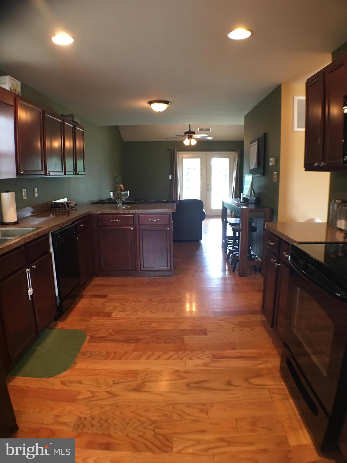 516 Thumper Drive Ranson, WV 25438 - Photo 15 of 38 kitchen