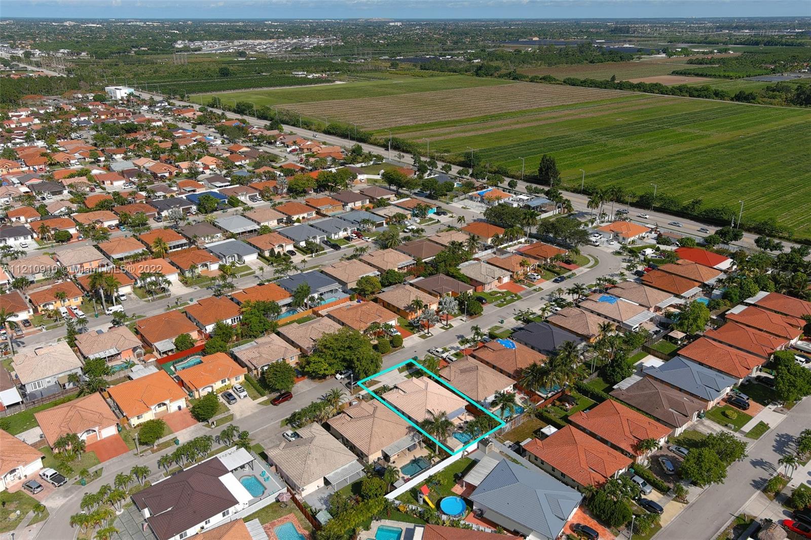 18226 Southwest 145th Avenue Miami, FL 33177 - Photo 29 of 30 a view of a city with lake