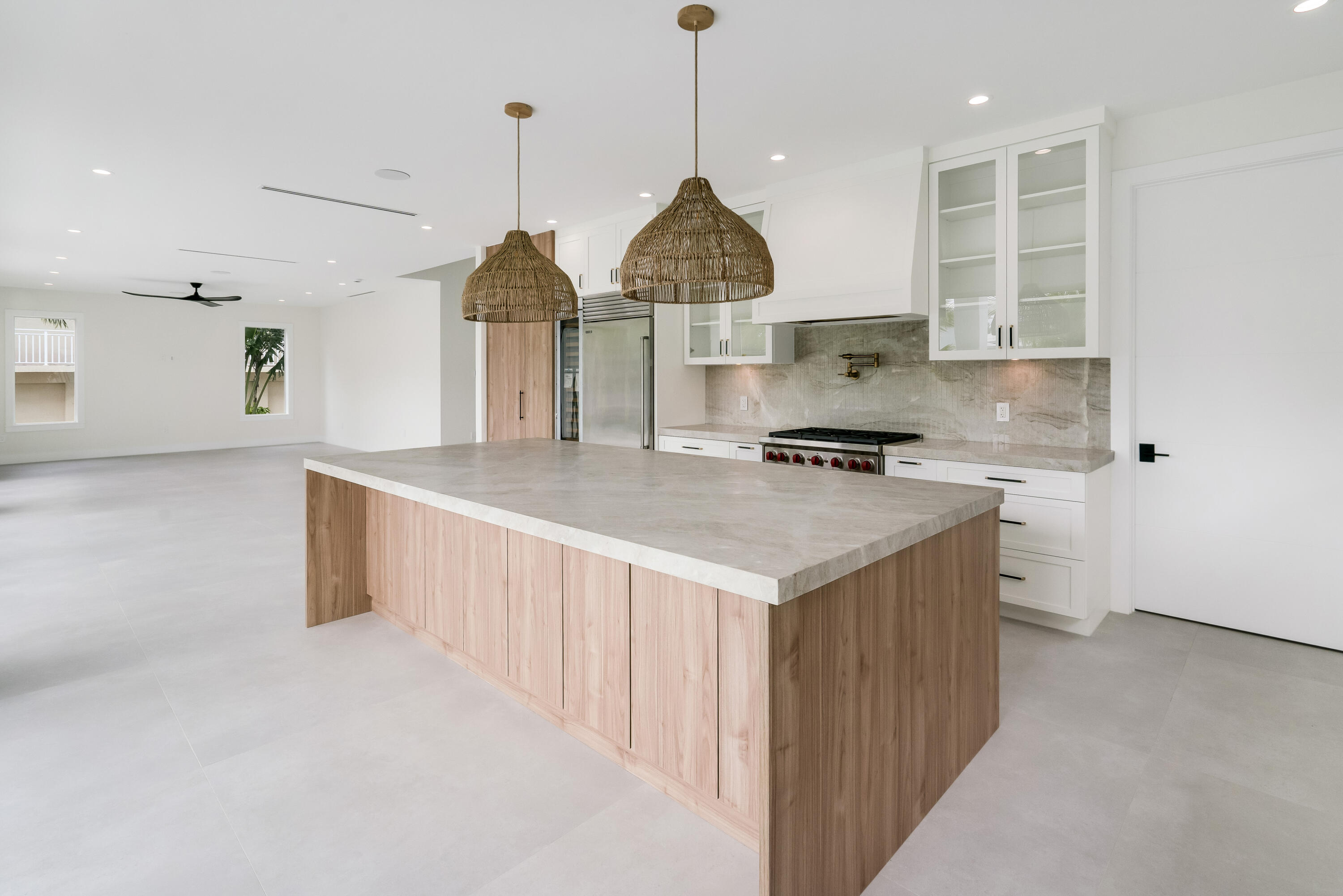 115 Spoonbill Road Tavernier, FL 33070 - Photo 17 of 85 2025_01_12 115 SPOONBILL LIVING-KITCHEN-