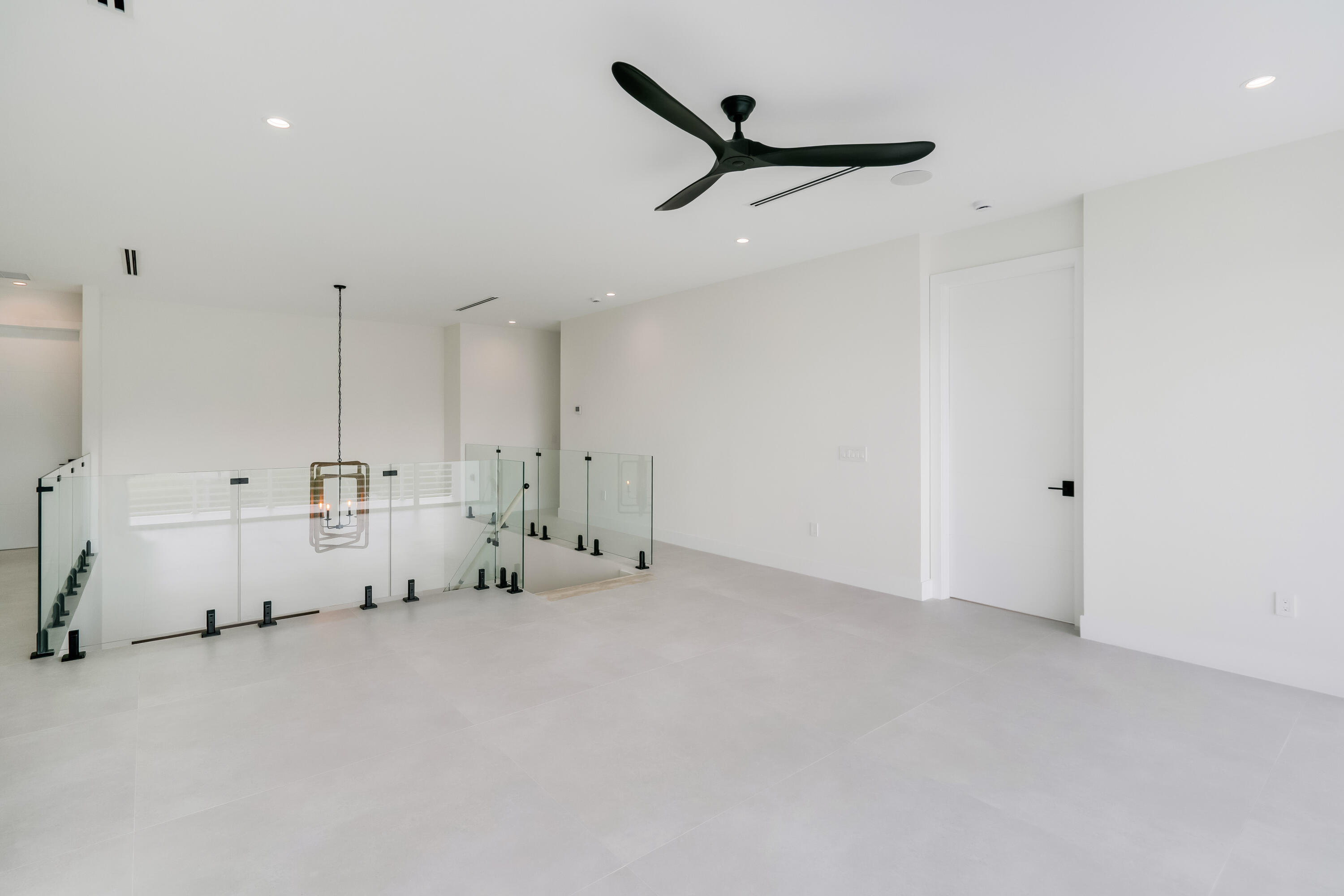 115 Spoonbill Road Tavernier, FL 33070 - Photo 27 of 85 2025_01_12 115 SPOONBILL UPSTAIRS-3