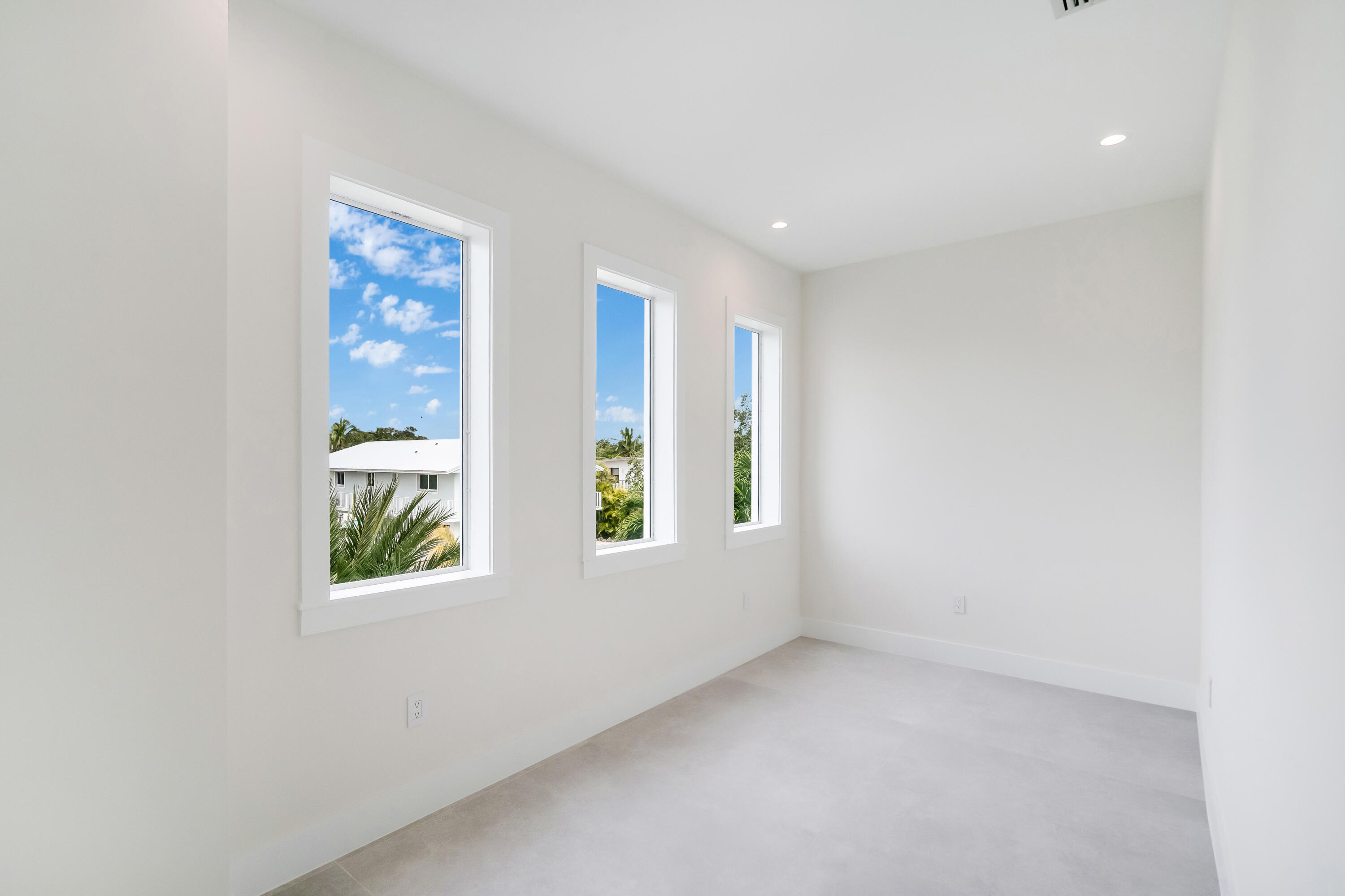 115 Spoonbill Road Tavernier, FL 33070 - Photo 58 of 85 2025_01_12 115 SPOONBILL LAUNDRY-UTILITY