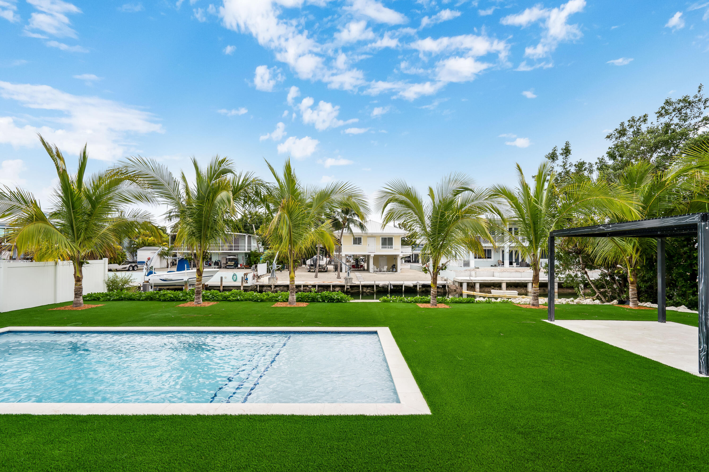 115 Spoonbill Road Tavernier, FL 33070 - Photo 61 of 85 2025_01_12 115 SPOONBILL BACKYARD-2