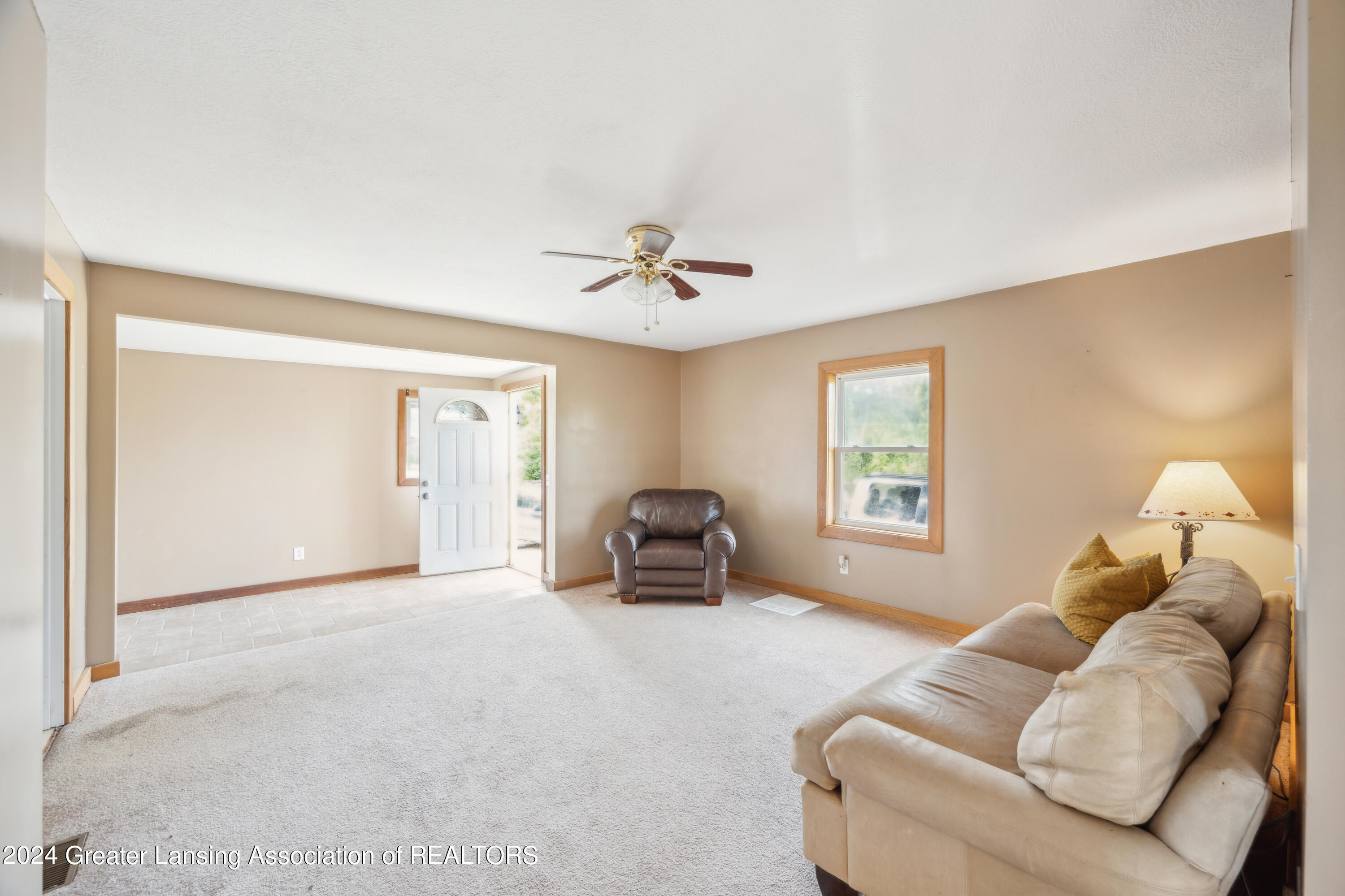 712 West Barnes Road Mason, MI 48854 - Photo 17 of 22 Family Room