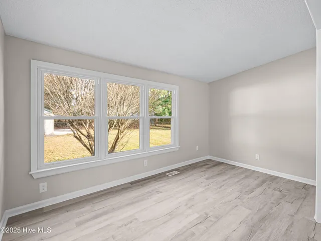 $229,000 | 402 New River Drive, Jacksonville, NC 28540