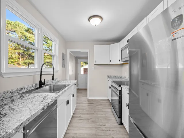 $229,000 | 402 New River Drive, Jacksonville, NC 28540