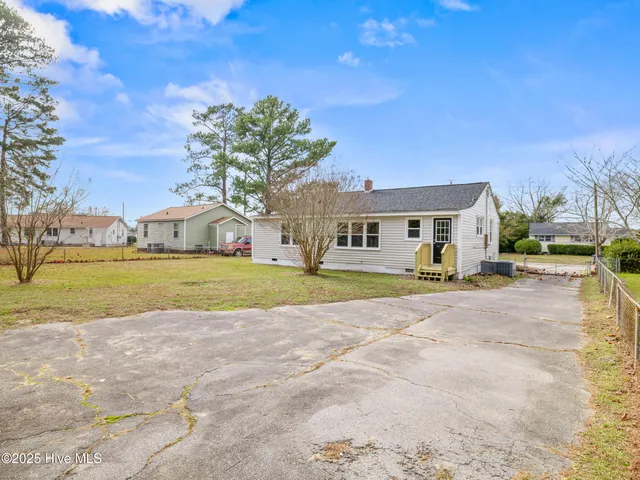 $229,000 | 402 New River Drive, Jacksonville, NC 28540
